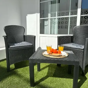 https://luxury-suite-salitre-puerto-carmen-beach.in-canary-islands.com