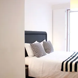 https://altido-modern-1-bed-apt-with-terrace-moments-from-sao.hotels-lisbon-portugal.com